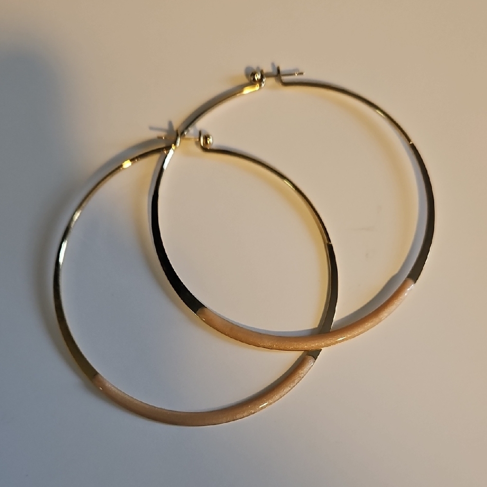 Chic Gold and Tan Hoop Earrings